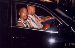 tupacaddict:  home-of-hip-hop:  xi00:  He knew it. I just hope, he wasn’t scared.   // ]]]]]]]]]]]]]]> // ]]]]]]]]]]]]> // ]]]]]]]]]]> // ]]]]]]]]> // ]]]]]]> // ]]]]>]]> This photo like breaks ma heart 