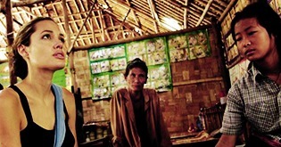 prettyjolie:  Angelina Jolie as UNHCR’s Goodwill Ambassador in Ban Pang Kwai Refugee