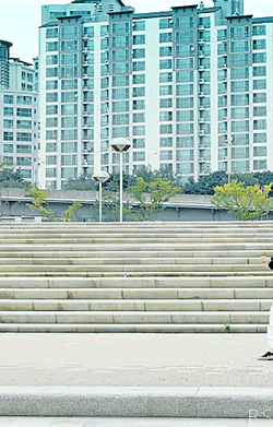 blackseoul:  Psy - Gangnam Style 강남스타일 [MV]  Meanwhile in Korea…  
