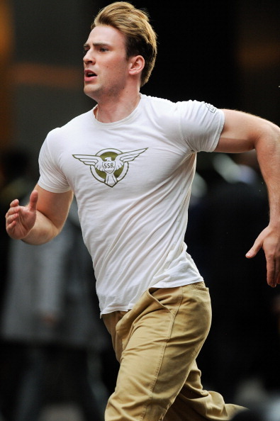 qualityassesinc:  Quality Asses Inc presents Chris Evans Appreciation post. His ass, those abs, we love it all! 