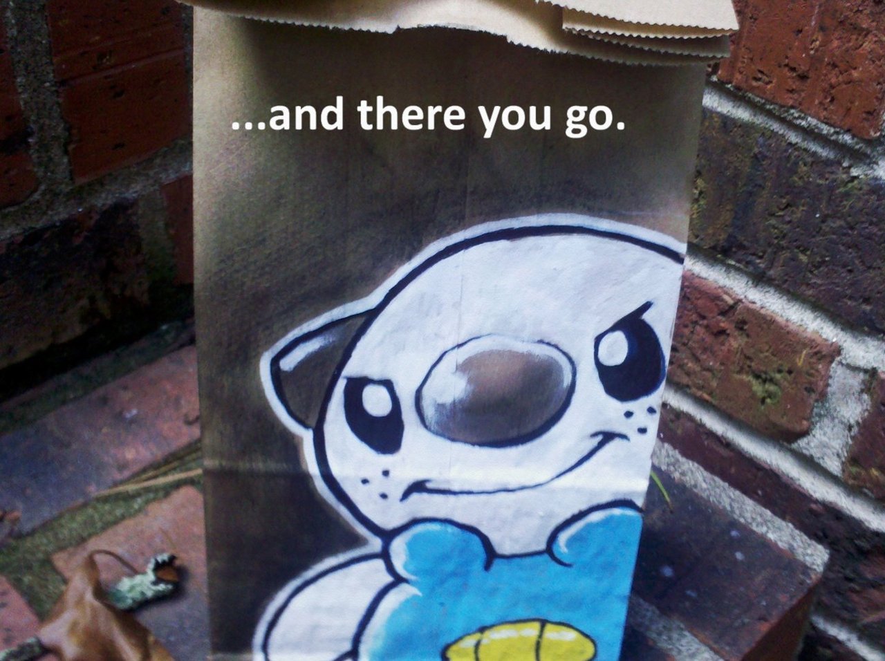 lunchbagart:  I’ve had a few requests regarding how to draw on a lunch bag.