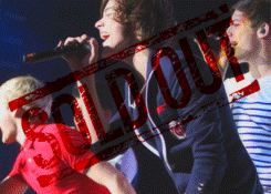 horpaytommalsty-gotthatonething:  ca1tlynstyles:  the-harry-to-my-louis:  forever-up-all-night:  letmalikharrysdimples:  My  Babies  wHY YOU DO THIS  I’m so massively proud of them.   im not okay   
