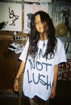 we-are-all-secretly-dead:  Click for grunge☻