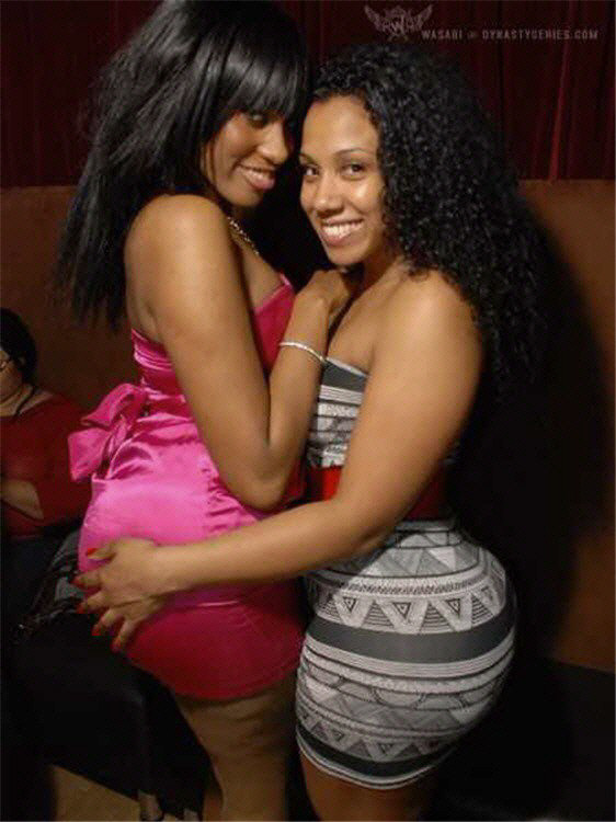 thingspoppylike:  phat asses