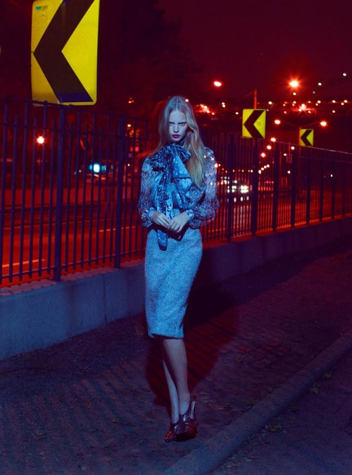 journaldelamode:Marloes Horst by Thomas Whiteside for Elle US Aug 2012