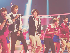 perfectrainbow:  One Direction + X Factor era 