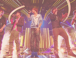 perfectrainbow:  One Direction + X Factor era 