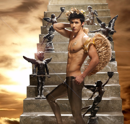 XXX cupid & hunk photo