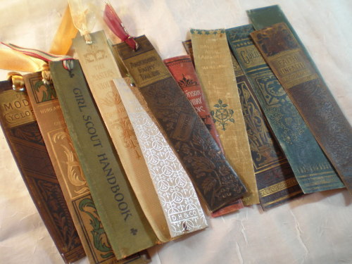 doubledaybooks:Bookmarks made from old book spines.