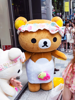 tokyo-fashion:  Rilakkuma wearing a cute