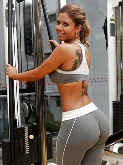 nutenbutnet:  workout tights #Teamfollowback #Assiseverything #TwitterAfterDark #ThongThursdays #TittyTuesday Retweet and reblog. ladies submit! assiseverything@gmail.com