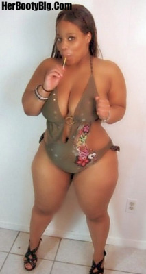 #MondayThickness  #MondayThickness http://www.herbootybig.com