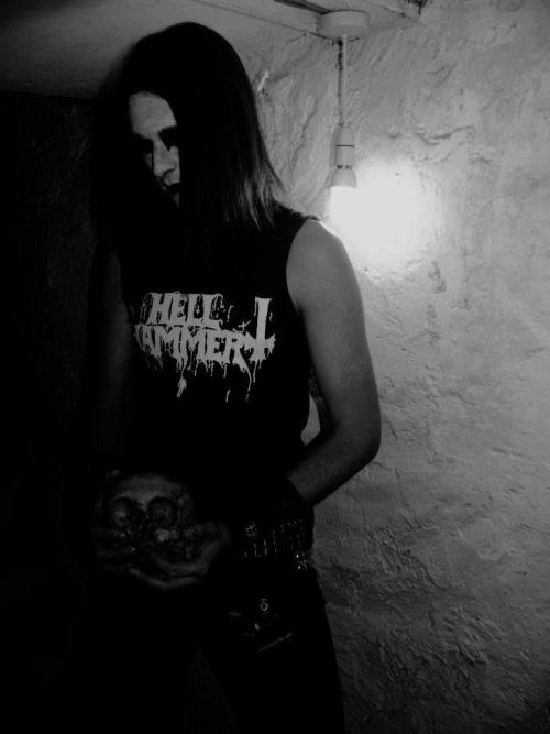 ulfarr666:  Ulfarr 2011 promo (Real human skull) 