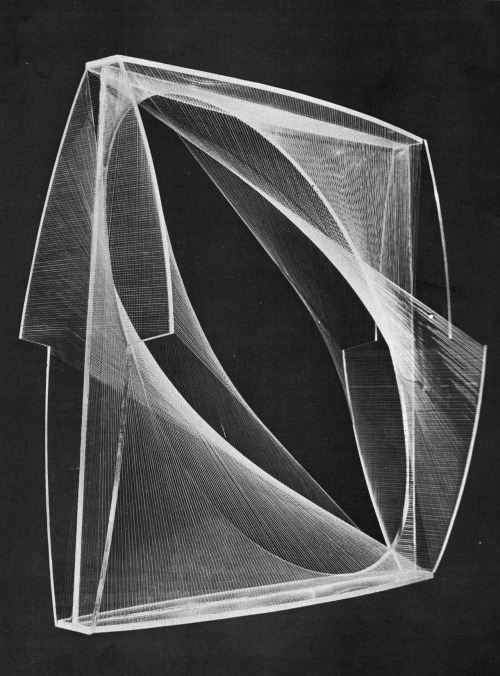 betonbabe:NAUM GABÒLINEAR CONSTRUCTION, 1942-43