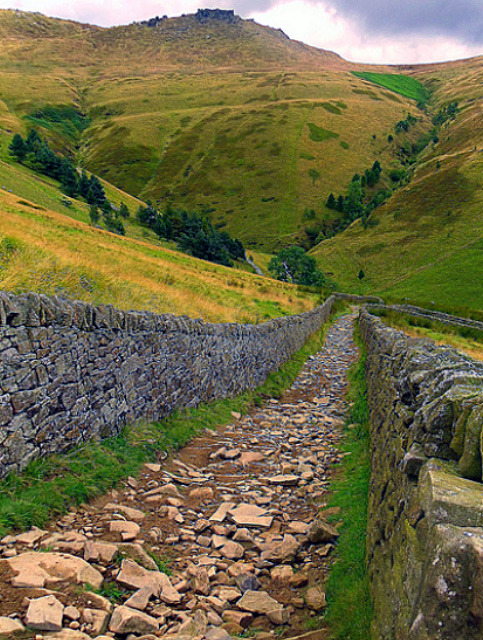 enchantedengland:   One of the best walks in the Derbyshire Peak District of England is Jacob’s Ladd