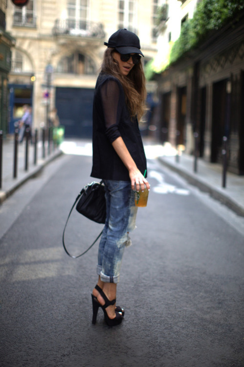 a-ttire:  forever reblog. best outfit ever.