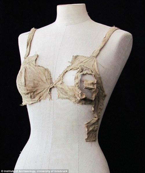 theoddmentemporium: These lace and linen undergarments date back to hundreds of years before women&r