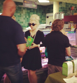 ladyxgaga:  Lady Gaga doing some groceries