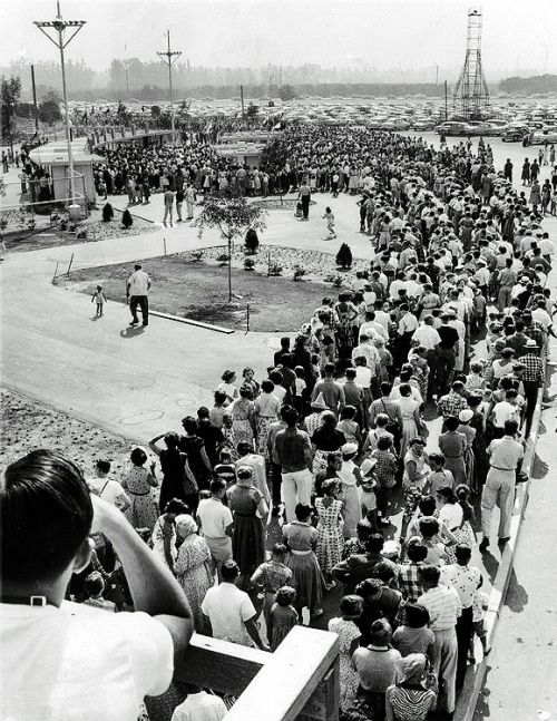 unhistorical:  July 17, 1955: Disneyland opens. On the dedication day of “the Happiest Place on Earth”, nearly 30,000 people showed up - some of them guests, and some of them owners of counterfeit tickets. The event was televised nationally, anchored