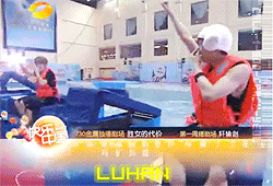 angeliccrosses:  call-1-800-crack-yeol:  transformation actually  literally rolling