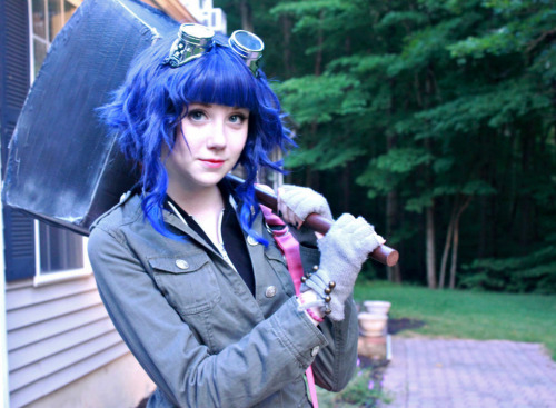 radiomaru:  pseudokinesis:  laurynn took some pictures of my ramona flowers cosplay from connecticon before i retire it until nycc!  gahhh this is adorable 
