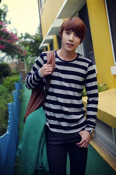 ulzzang-supermarket:  Ulzzang Park Sang Il 