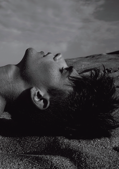 superficialmodels:  Sergio Carvajal by Isidro de Quesada / isidrodequesada.com - FIA SCO HOMMES / Issue 3 