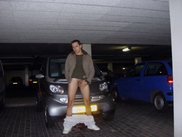 meindunklesleben:  stephanhh:  Fuckin’ hot pics in collaboration between Richard and Stephan!