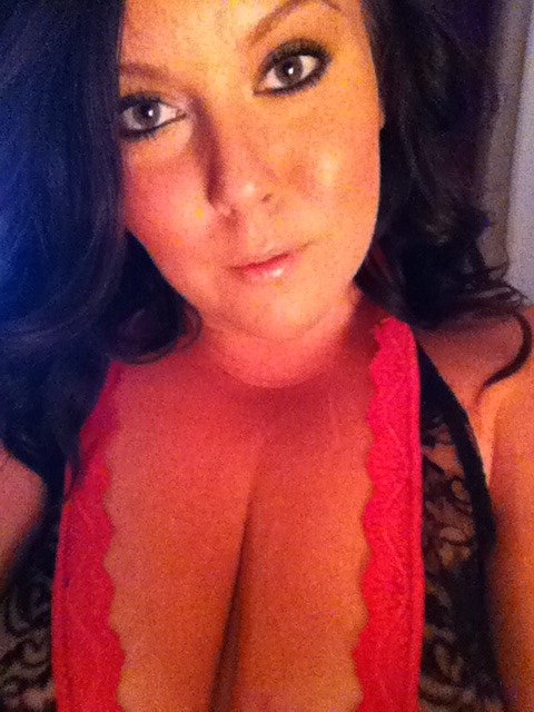 kurvygirlswag:  Love Lace Love it on my body Love the way it looks Love the way I