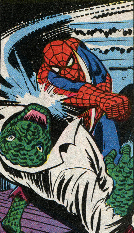 Spider-Man vs Lizard - Art byJohn Romita, John Buscema & Jim Mooney (1969).