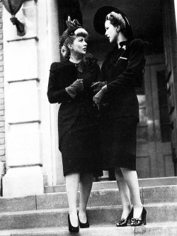 sharontates:  Ann Sothern and Eleanor Powell in Lady Be Good, 1941 