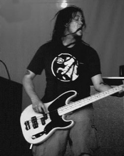  1 of my favt bassists from 1 of my favt bands