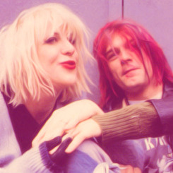 grungebabydoll:  Kurt and courtney ‘92 