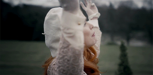 frankyfitzdbr:  Paloma Faith - Picking Up The Pieces  