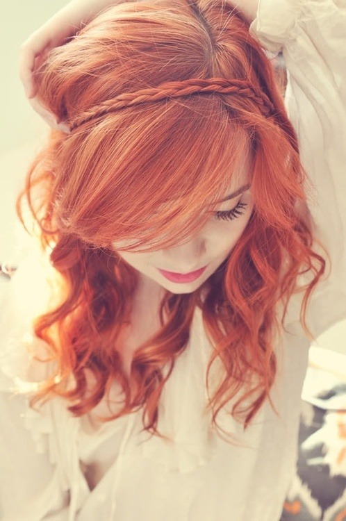 Great hairstyle redhead.