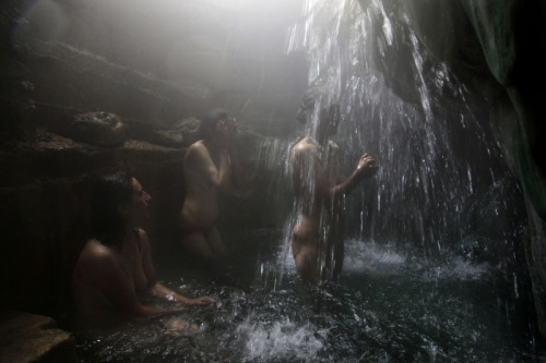 soakingspirit:sourceNatural shower.