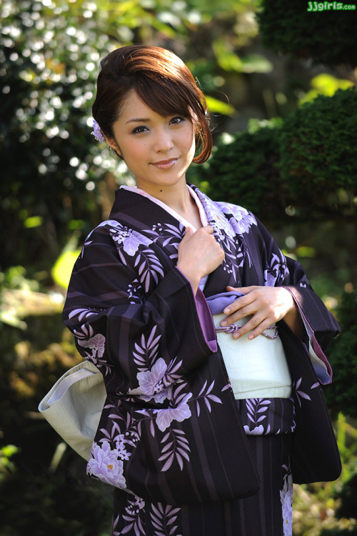 Mihiro - Purple Kimono 7