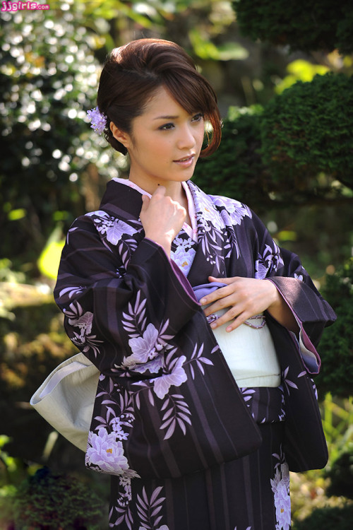 Mihiro - Purple Kimono 7