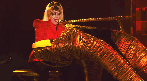 yougavemecourage:  Lady Gaga performing Born this way/You & I while Oprah Winfrey and Johnny Depp are in the audience.  