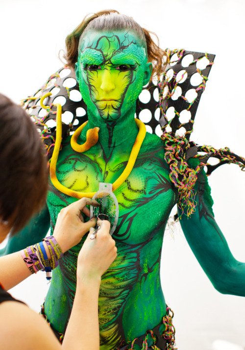 maccosmetics:  At The World Body Painting Festival in Austria with M∙A∙C Senior Artist Caitlin Callahan and a host of other Artists. Source: Alex Barendregt Website: bodypainting-festival.com Facebook: facebook.bodypainting-festival.com  awesome