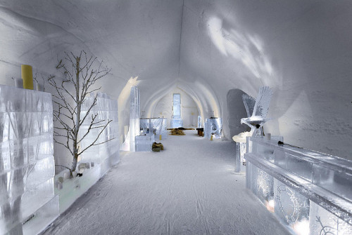 Ice sculptures inside Kakslauttanen’s Igloo Hotel, Finland (by youngrobv).