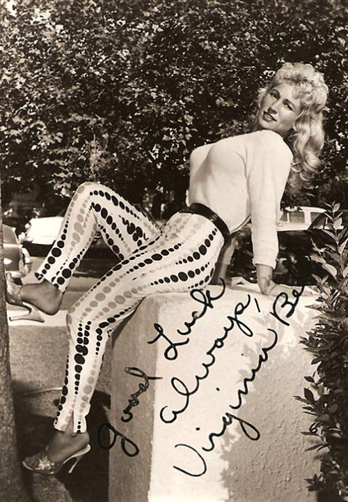 Sex burleskateer:  Vintage 60’s-era signed pictures