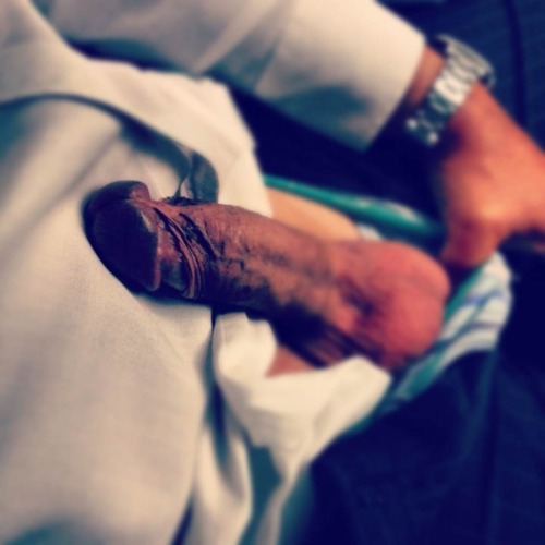 openmindedlover:  forhereyesonly:  A brand spankin’ new tumblr follower submission! Hot! Thank