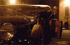 vampire-diaries:  Word was the ripper of Monterrey got lonely, so he escaped to the