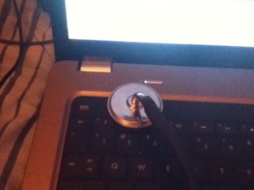 thatweirdcanadian:myocardiac:i couldnt find my headphones and its late at nightsolution: get a steth