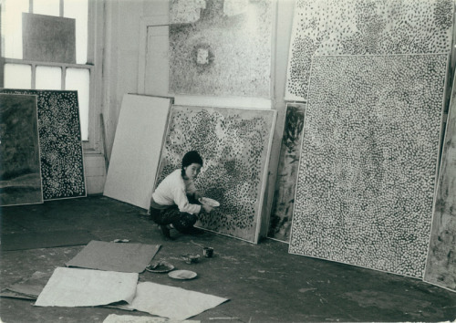 sodiuum: eclektic:Japanese artist Yayoi Kusama in her studio, 1958 b&amp;w blog