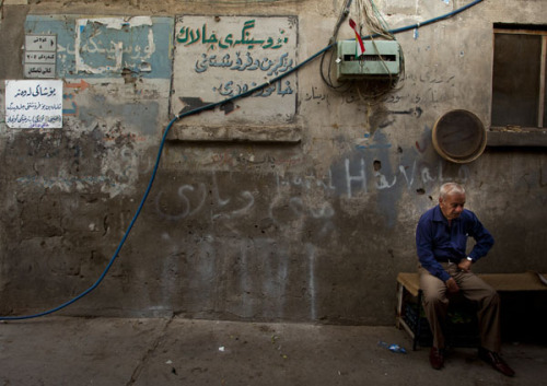 cityofbaghdad-blog: city streets; sulaymaniyah, 2008 (via preemptivelovecoalition)