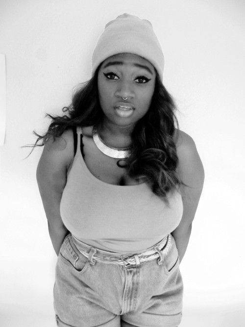 fuckyeahdarkgirls:  http://khadds.tumblr.com fuckyeahdarkgirls!