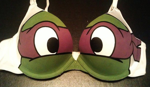 stuffandother:  Ultimate bra! 