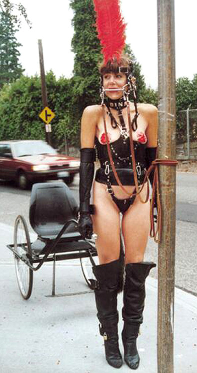 myladystattfort:fetishfashionvictim:ParkingSan Fran many years ago, when the internet was new. Alway